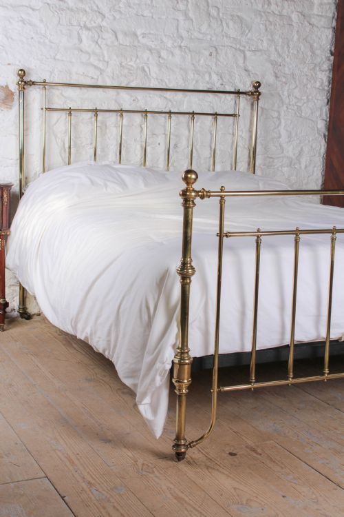 fig 3. Beautiful elegant Victorian  king size all brass bed