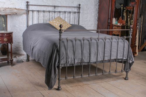 Burnished and Aged Brass Classic King Size Bed