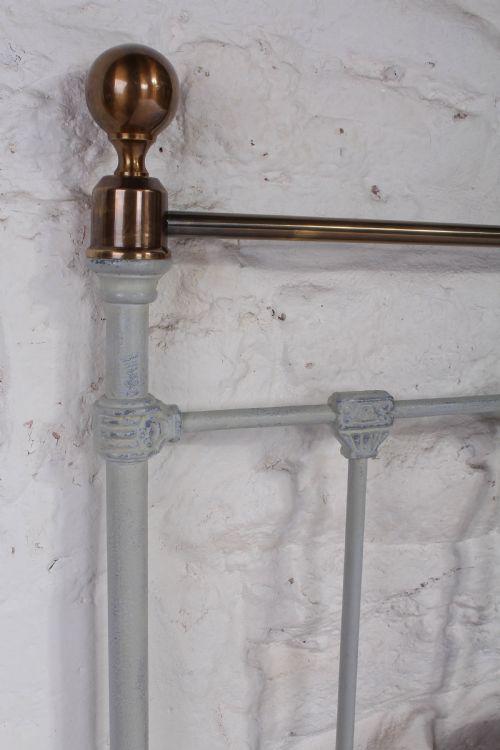 fig 1. Classic Victorian no end double bed