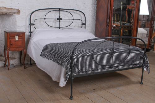 Very Nice Irish 5ft All Iron Bed