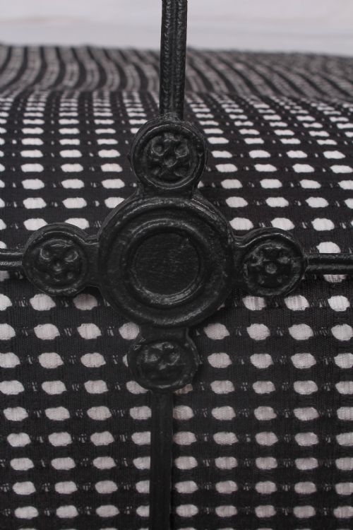 fig 3. Very nice Irish 5Ft all iron bed