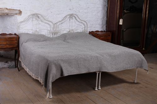 fig 1. Pretty pair of single Victorian iron no end beds (can be joined0