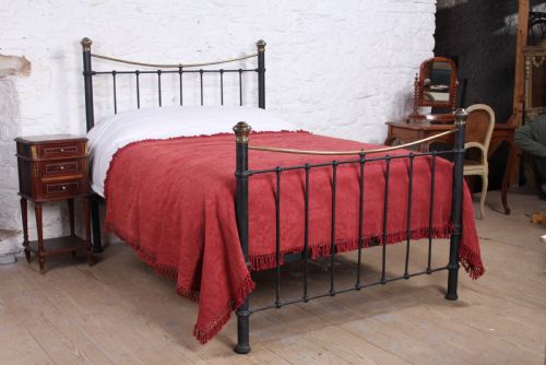 Classic Edwardian Black and Brass Dip Rail