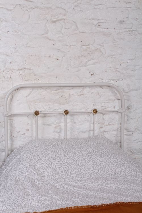 fig 2. Pretty pair of simple French single nil end beds (can be joined)