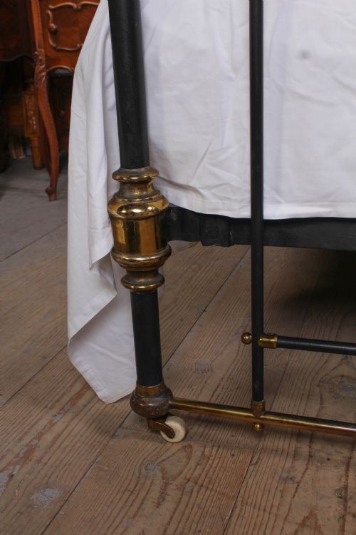 fig 2. Elegant Winfield brass and iron super king size bed