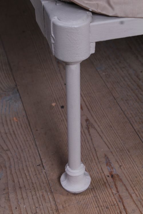 fig 2. Pretty Portuguese double no end bed