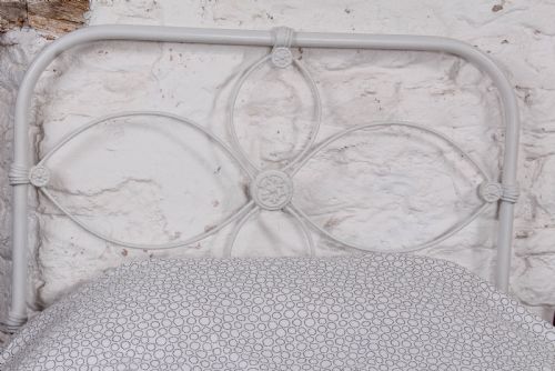 fig 1. Pretty pair of Irish iron no end simple beds