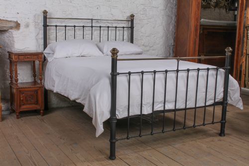 fig 1. Classic Edwardian king size bed