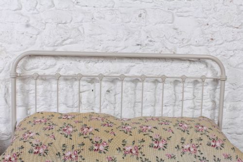 fig 1. Very attractive simple French king size bed