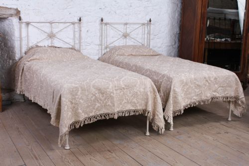 Pretty Simple Pair of Iron and Brass Victorian Single Beds (Can Be Joined)