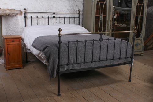 Classic Victorian 5ft King Size Brass and Iron Bed