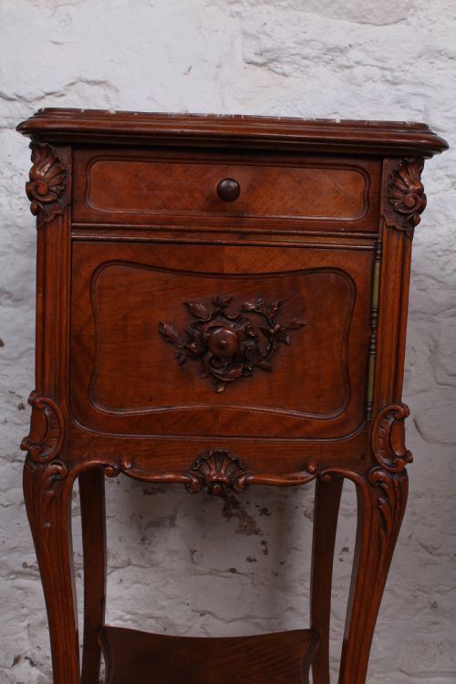 PRETTY PAIR OF FRENCH UPHOLSTERED BEDROOM CHAIRS - ADDITIONAL PHOTO 3