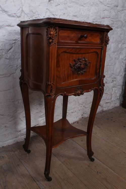 PRETTY PAIR OF FRENCH UPHOLSTERED BEDROOM CHAIRS - ADDITIONAL PHOTO 4