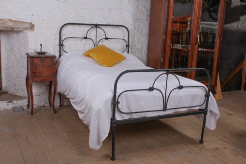 Attractive Irish All Iron Queen Size Bed