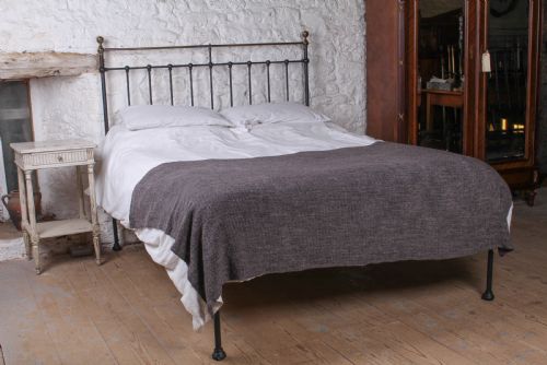 Classic Black and Brass Victorian No End Kingsize Bed