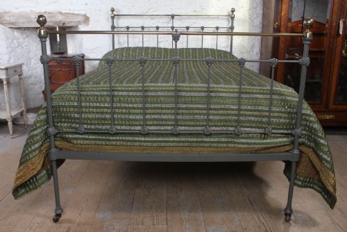 fig 2. Double classic Victorian bed in lovely colour