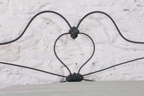 fig 2. Lovely Victorian iron and brass no end double bed