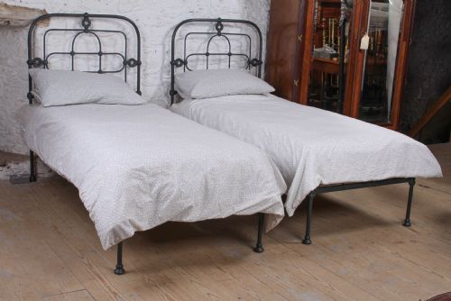 Lovely Hand Finished Pair of Iron Single Beds (Can Be Joined)