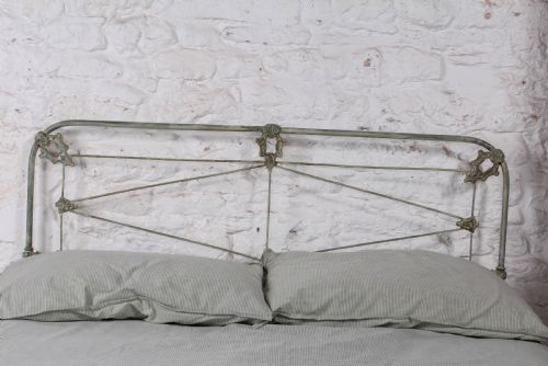 fig 2. Lovely Victorian all iron NO end king size bed