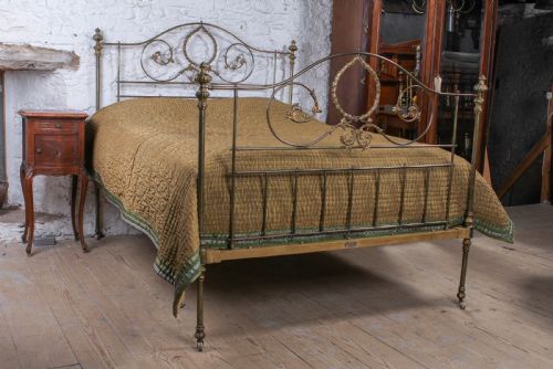 Beautiful Rare  Winfield All Brass King Size Bed