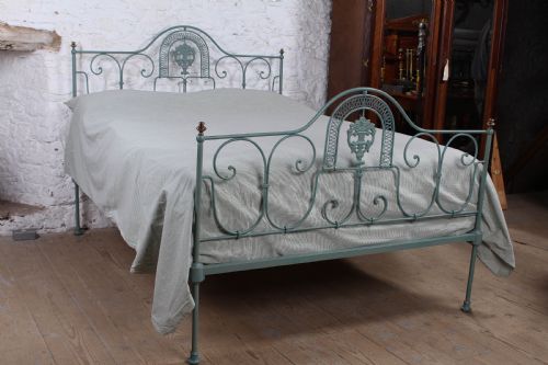 Very Pretty Forged Iron Portuguese King Size Bed