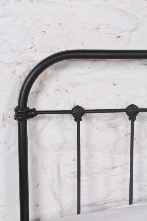 fig 3. Fashionably simple French all iron double no end bed.