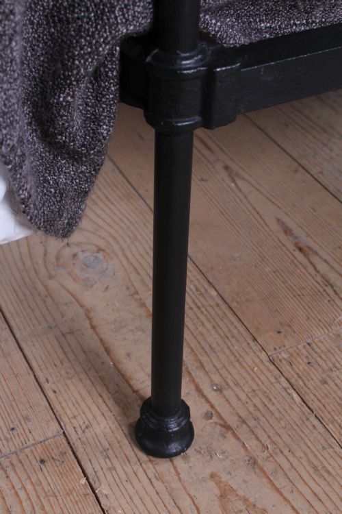 fig 2. Classic Victorian 5Ft king size aged brass and black bed