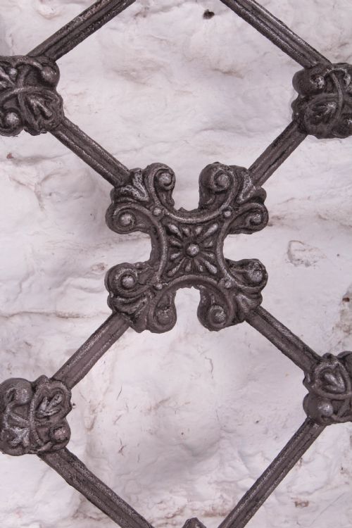 fig 3. Attractive all iron Irish no end double bed