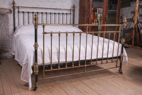 Impressive Victorian 6ft Brass and Iron Classic Straight Rail Bed