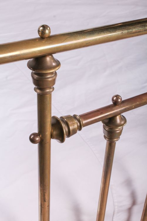 fig 2. Impressive Victorian 6Ft Brass and Iron Classic Straight Rail Bed