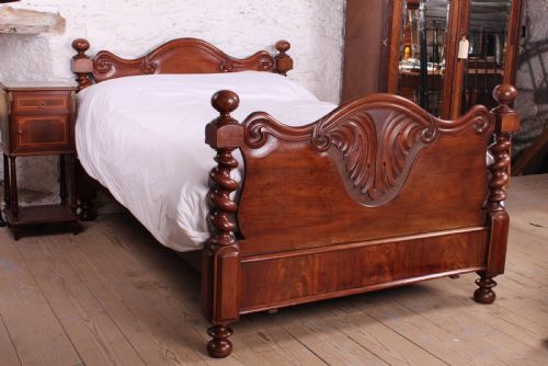 Fabulous Quality Solid Mahogany King Size Bed