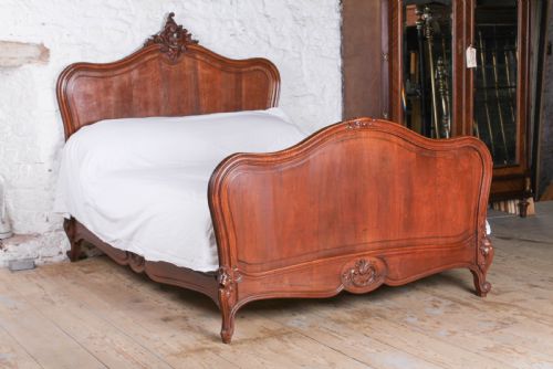 Lovely Walnut Louis Xv Style Double Bed