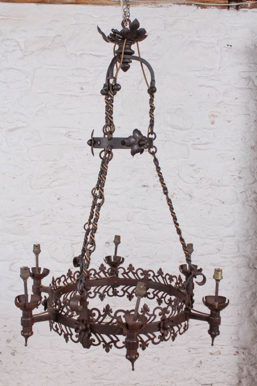 ATTRACTIVE FRENCH IRON ORNAMENTAL CHANDELIERLAMP