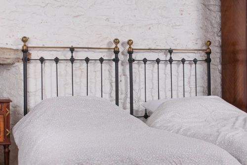 fig 1. Handsome pair of classic Victorian single no end beds