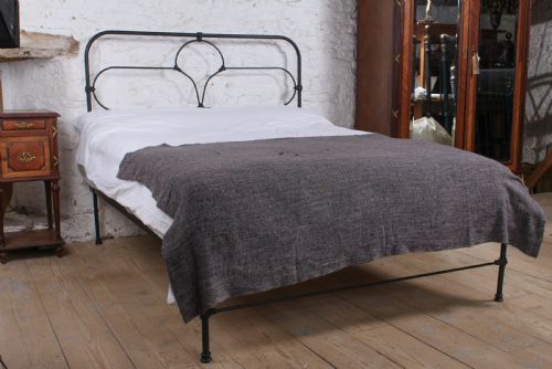 Pleasingly Simple Irish 5' King Size No End Bed