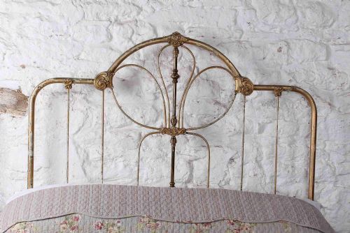 fig 3. Gorgeous rare Victorian American iron and brass double bed