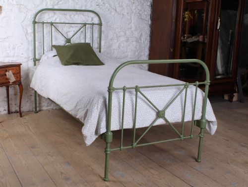 Pretty in Green Single Iron Bed
