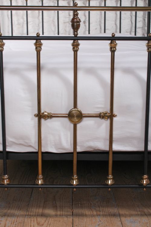 fig 1. Individual Classic Victorian 5Ft brass and iron king size bed