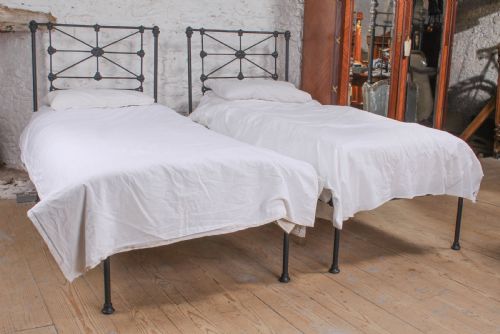 Lovely Hand Finished Pair of Iron Single No End Beds (Can Be Joined)
