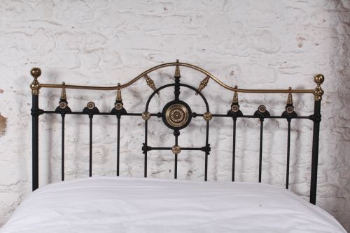 fig 1. Handsome individual Victorian no end king size bed