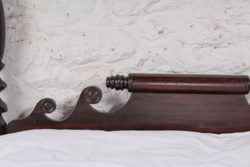 fig 3. American Federal four poster double bed
