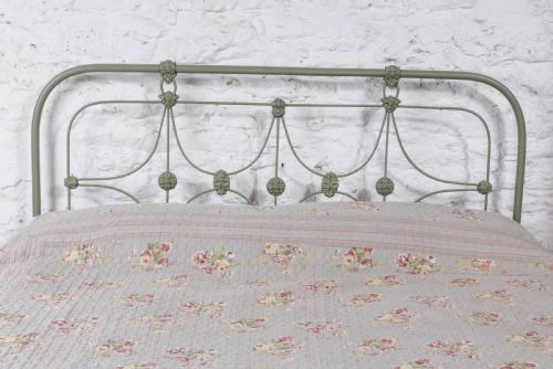 fig 2. Very attractive all iron king size bed