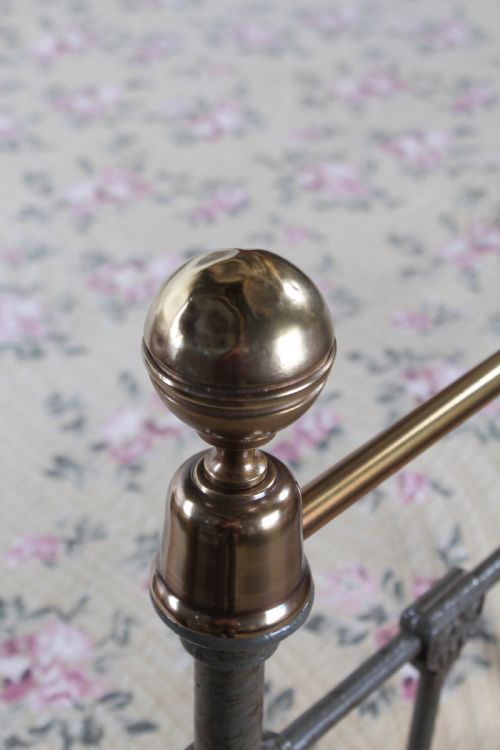 fig 1. Super handsome classic Victorian king size bed