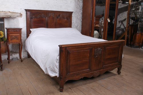 Handsome Louis Xvi Stiyle Oak King Size Bed