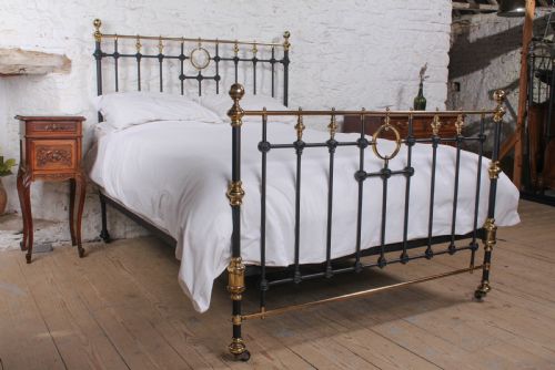 Fabulous Classic Victorian Black and Brass King Size Bed