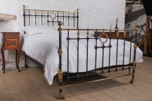fig 1. Fabulous classic Victorian black and brass king size bed
