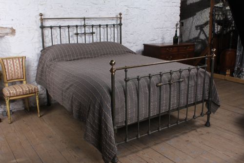 fig 1. Finished in lovely green king size Victorian bed