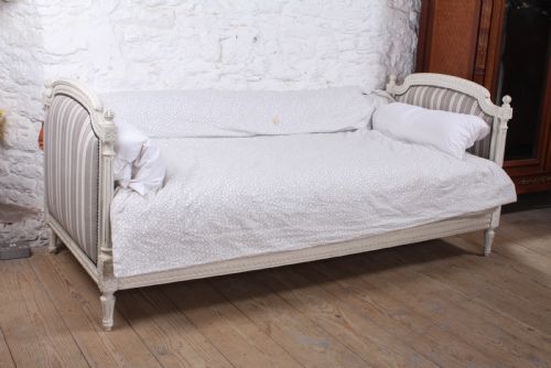 Lovely Newly Upholstered Painted French Single Day Bed