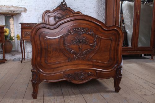 fig 1. Fabulous quality Louis XV style walnut single bed