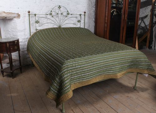 Strikingly Attractive Victorian King-size No-end Bed
